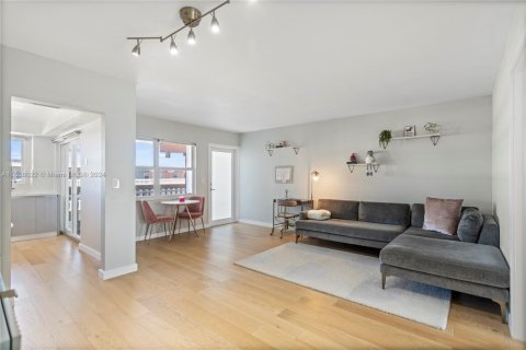 Copropriété à vendre à Hallandale Beach, Floride: 1 chambre, 61.32 m2 № 1957647 - photo 3