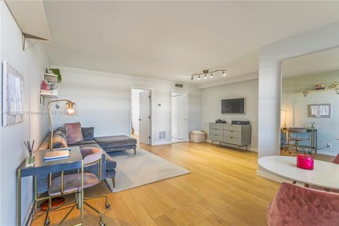 Copropriété à vendre à Hallandale Beach, Floride: 1 chambre, 61.32 m2 № 1957647 - photo 4