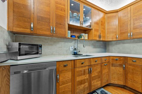 House in Homestead, Florida 3 bedrooms, 157.75 sq.m. № 2057500 - photo 5