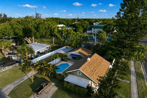 Casa en Seminole, Florida 3 dormitorios, 142.14 m2 № 2151596