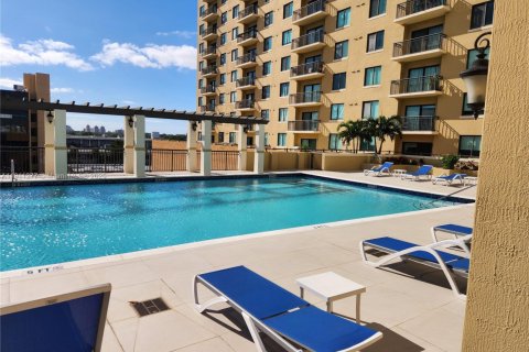 Copropriété à vendre à Miami, Floride: 2 chambres, 100.71 m2 № 1968207 - photo 19