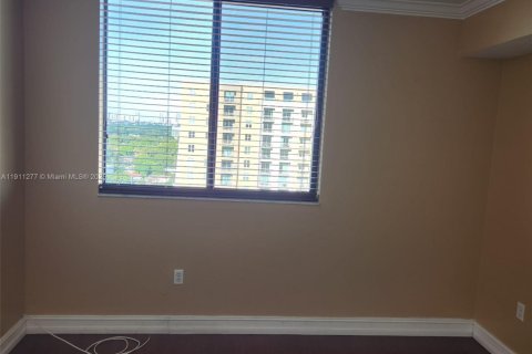Copropriété à vendre à Miami, Floride: 2 chambres, 100.71 m2 № 1968207 - photo 8