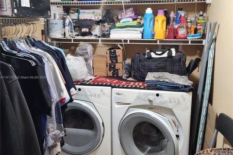 Copropriété à vendre à Miami, Floride: 2 chambres, 100.71 m2 № 1968207 - photo 13