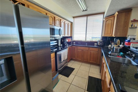 Copropriété à vendre à Miami, Floride: 2 chambres, 100.71 m2 № 1968207 - photo 15