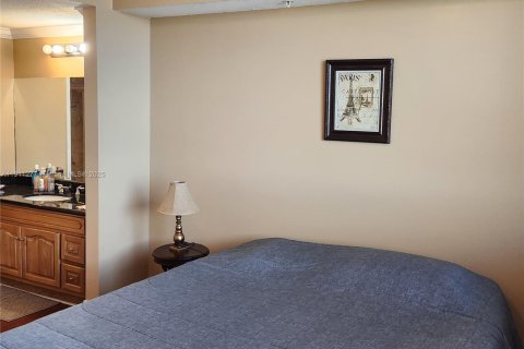 Copropriété à vendre à Miami, Floride: 2 chambres, 100.71 m2 № 1968207 - photo 3