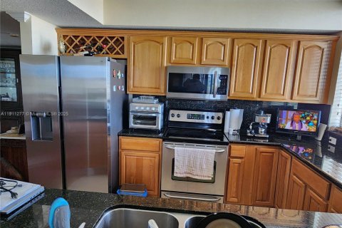 Copropriété à vendre à Miami, Floride: 2 chambres, 100.71 m2 № 1968207 - photo 16