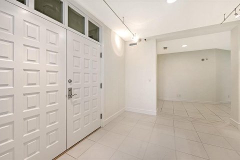 Copropriété à vendre à Longboat Key, Floride: 3 chambres, 286.42 m2 № 2408391 - photo 6