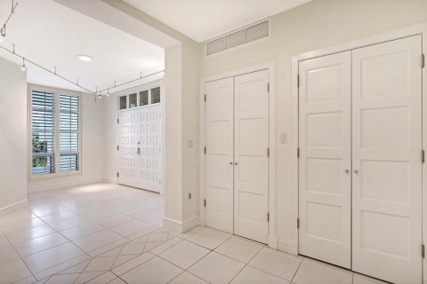Copropriété à vendre à Longboat Key, Floride: 3 chambres, 286.42 m2 № 2408391 - photo 8