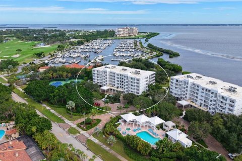 Copropriété à vendre à Longboat Key, Floride: 3 chambres, 286.42 m2 № 2408391 - photo 2
