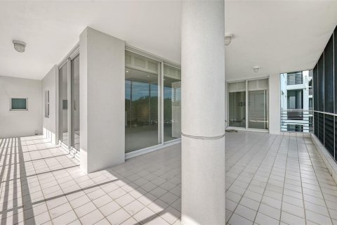 Copropriété à vendre à Longboat Key, Floride: 3 chambres, 286.42 m2 № 2408391 - photo 14