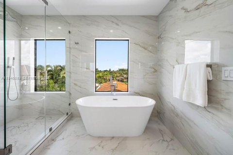 Casa en venta en Pompano Beach, Florida, 5 dormitorios № 2005678 - foto 28