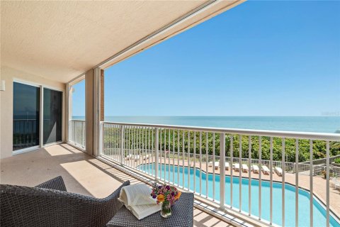 Copropriété à vendre à Hutchinson Island South, Floride: 3 chambres, 263.19 m2 № 2217527 - photo 27