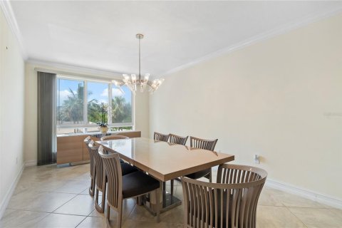 Copropriété à vendre à Hutchinson Island South, Floride: 3 chambres, 263.19 m2 № 2217527 - photo 12