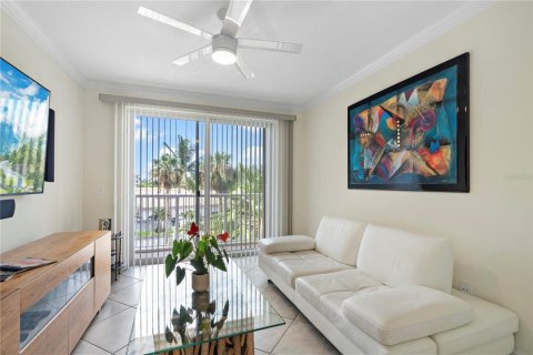 Copropriété à vendre à Hutchinson Island South, Floride: 3 chambres, 263.19 m2 № 2217527 - photo 6