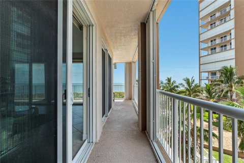 Copropriété à vendre à Hutchinson Island South, Floride: 3 chambres, 263.19 m2 № 2217527 - photo 28