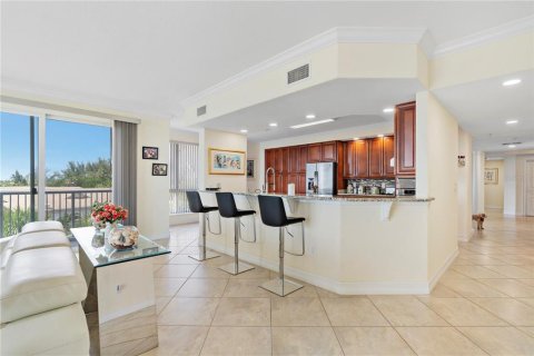 Copropriété à vendre à Hutchinson Island South, Floride: 3 chambres, 263.19 m2 № 2217527 - photo 7