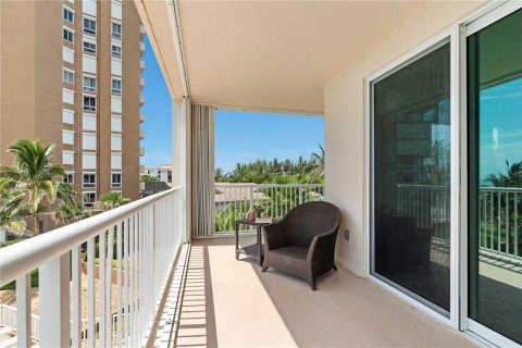 Copropriété à vendre à Hutchinson Island South, Floride: 3 chambres, 263.19 m2 № 2217527 - photo 25