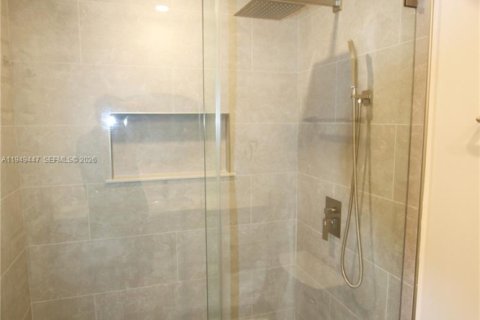 Снять в аренду кондоминиум в Майами, Флорида 1 спальня, 60.48м2, № 2005180 - фото 16