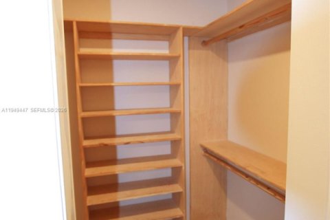 Снять в аренду кондоминиум в Майами, Флорида 1 спальня, 60.48м2, № 2005180 - фото 20