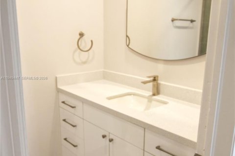 Снять в аренду кондоминиум в Майами, Флорида 1 спальня, 60.48м2, № 2005180 - фото 15