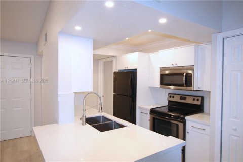 Снять в аренду кондоминиум в Майами, Флорида 1 спальня, 60.48м2, № 2005180 - фото 6