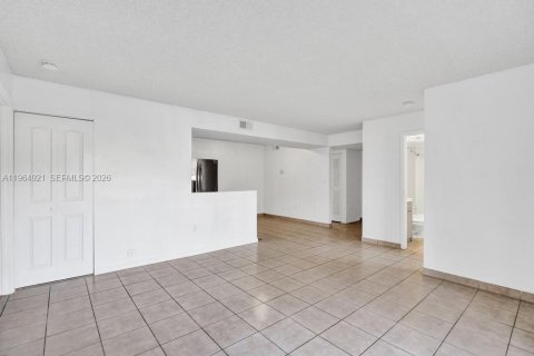 Condominio en alquiler en Pembroke Pines, Florida, 2 dormitorios, 94.39 m2 № 2026445 - foto 12