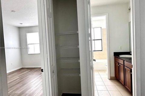 Снять в аренду виллу или дом в Аве Мария, Флорида 3 спальни, 186.45м2, № 1988039 - фото 14