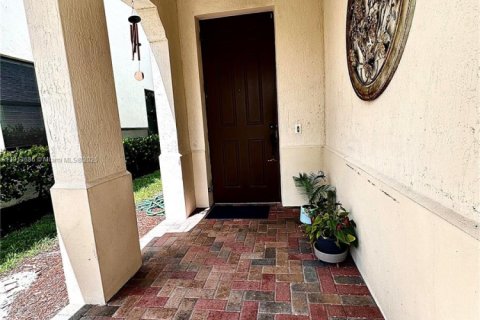 Снять в аренду виллу или дом в Аве Мария, Флорида 3 спальни, 186.45м2, № 1988039 - фото 3