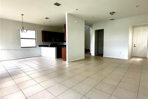 Снять в аренду виллу или дом в Аве Мария, Флорида 3 спальни, 186.45м2, № 1988039 - фото 8