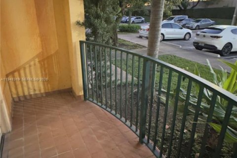 Apartamento en alquiler en Doral, Florida, 2 dormitorios, 90.02 m2 № 2004350 - foto 10