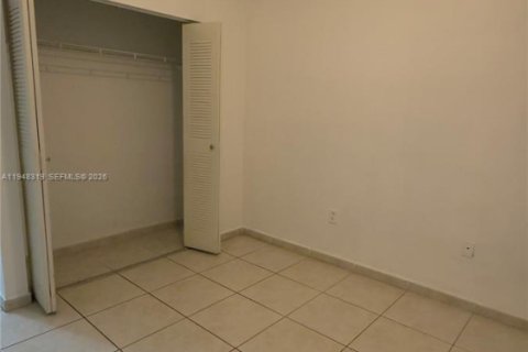 Apartamento en alquiler en Doral, Florida, 2 dormitorios, 90.02 m2 № 2004350 - foto 8