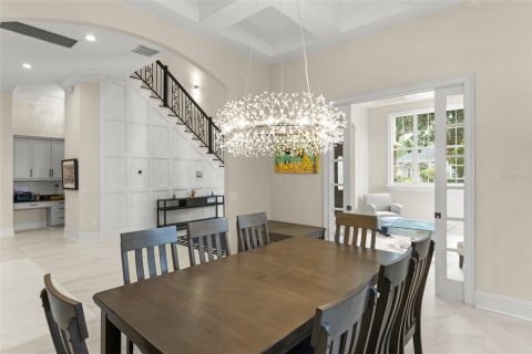 House in Windermere, Florida 5 bedrooms, 498.51 sq.m. № 2094930 - photo 10