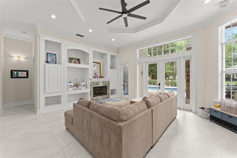 House in Windermere, Florida 5 bedrooms, 498.51 sq.m. № 2094930 - photo 21