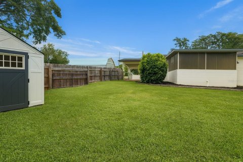 House in Eustis, Florida 3 bedrooms, 108.97 sq.m. № 1899945 - photo 8