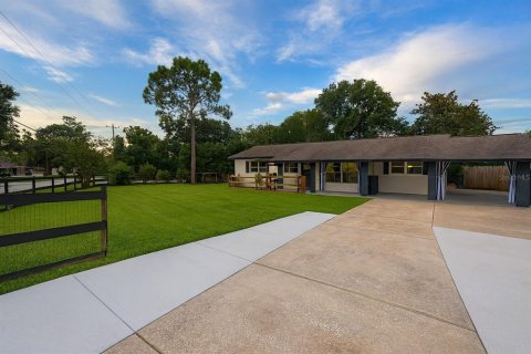House in Eustis, Florida 3 bedrooms, 108.97 sq.m. № 1899945 - photo 4