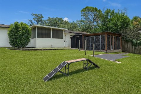 House in Eustis, Florida 3 bedrooms, 108.97 sq.m. № 1899945 - photo 7