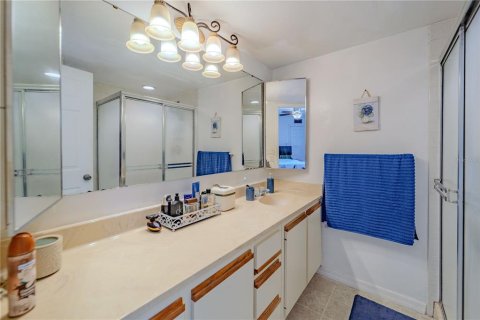 Townhouse in Leesburg, Florida 2 bedrooms, 119.66 sq.m. № 1857809 - photo 19