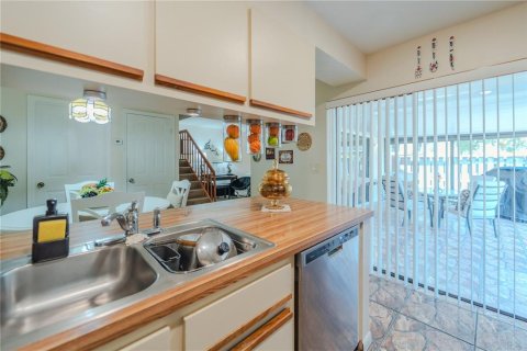 Townhouse in Leesburg, Florida 2 bedrooms, 119.66 sq.m. № 1857809 - photo 11