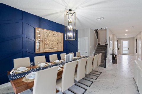 Casa en venta en Davenport, Florida, 7 dormitorios, 373.37 m2 № 1831584 - foto 8