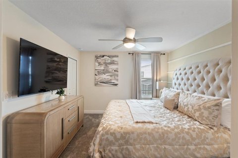 Casa en venta en Davenport, Florida, 7 dormitorios, 373.37 m2 № 1831584 - foto 25