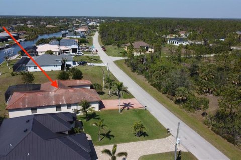 Villa ou maison à vendre à Port Charlotte, Floride: 4 chambres, 241.36 m2 № 1529382 - photo 7