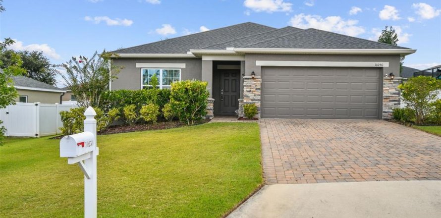 Casa en Clermont, Florida 4 dormitorios, 167.22 m2 № 1893975