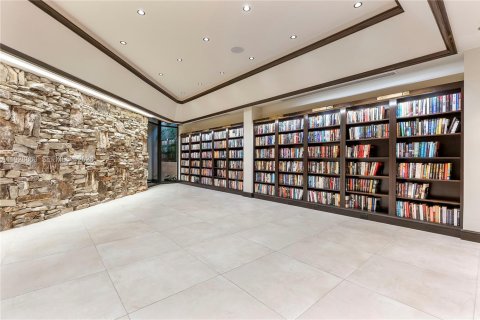 Condo in Miami, Florida, 3 bedrooms  № 2003157 - photo 27