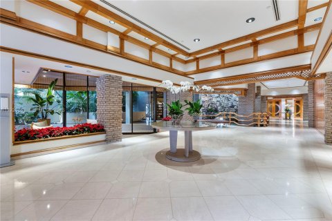 Condo in Miami, Florida, 3 bedrooms  № 2003157 - photo 23