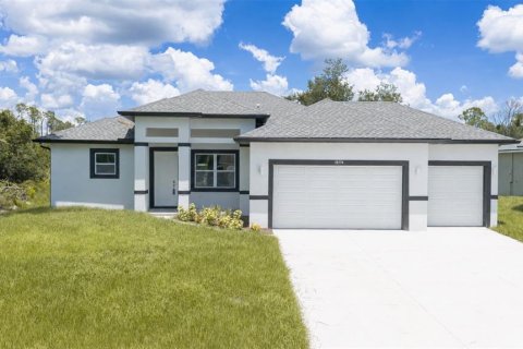 House in Port Charlotte, Florida 4 bedrooms, 157.47 sq.m. № 2310441