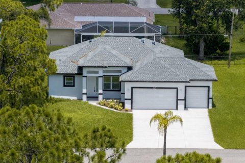 Villa ou maison à vendre à Port Charlotte, Floride: 4 chambres, 157.47 m2 № 2310441 - photo 3