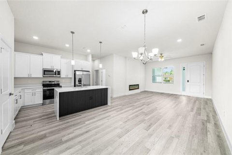 Villa ou maison à vendre à Port Charlotte, Floride: 4 chambres, 157.47 m2 № 2310441 - photo 12