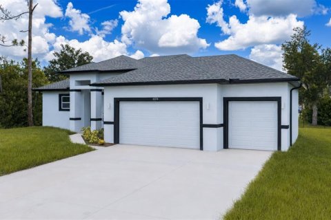 Villa ou maison à vendre à Port Charlotte, Floride: 4 chambres, 157.47 m2 № 2310441 - photo 4