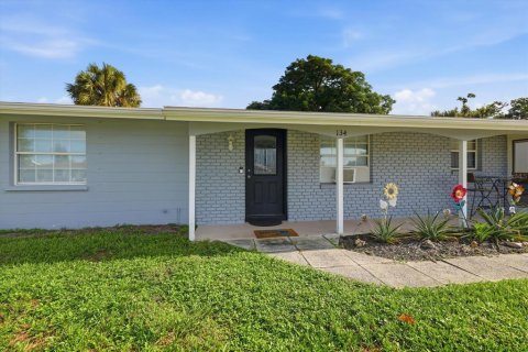 House in Venice, Florida 3 bedrooms, 164.53 sq.m. № 2277166 - photo 4