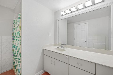 House in Venice, Florida 3 bedrooms, 164.53 sq.m. № 2277166 - photo 28